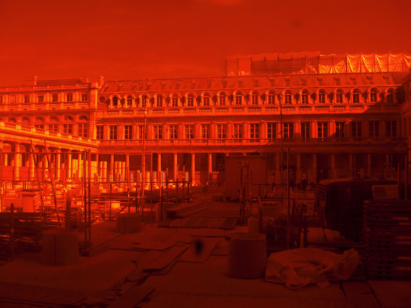 18-chantier_palais_royal_buren_rouge 18-chantier_palais_royal_buren_rouge