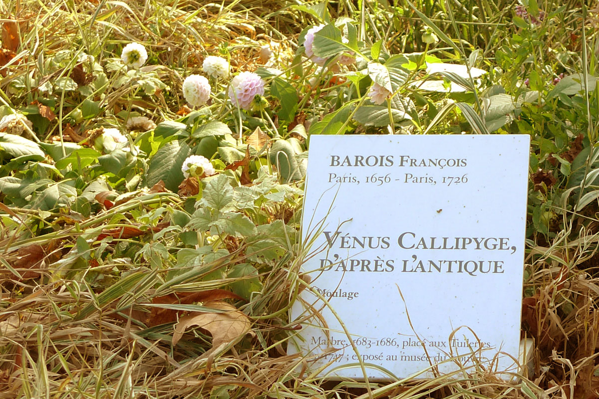 01-tuileries-baldaquin-venus 01-tuileries-baldaquin-venus