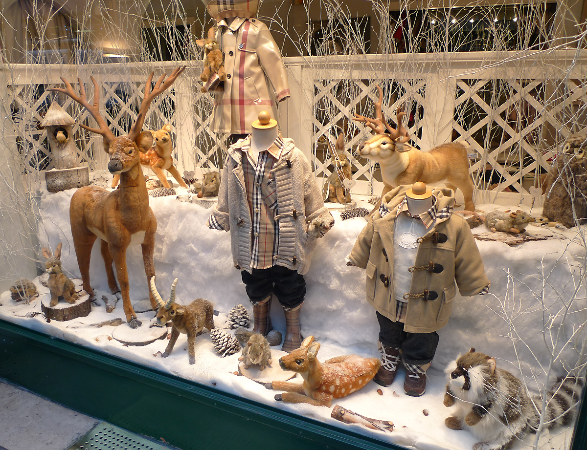 06_vitrine_ecossais_burberry_baby
