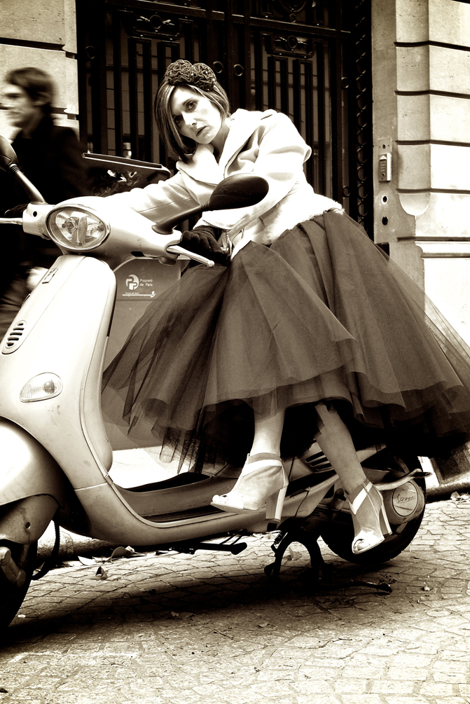 boots_amelie_pichard_bata_scooter