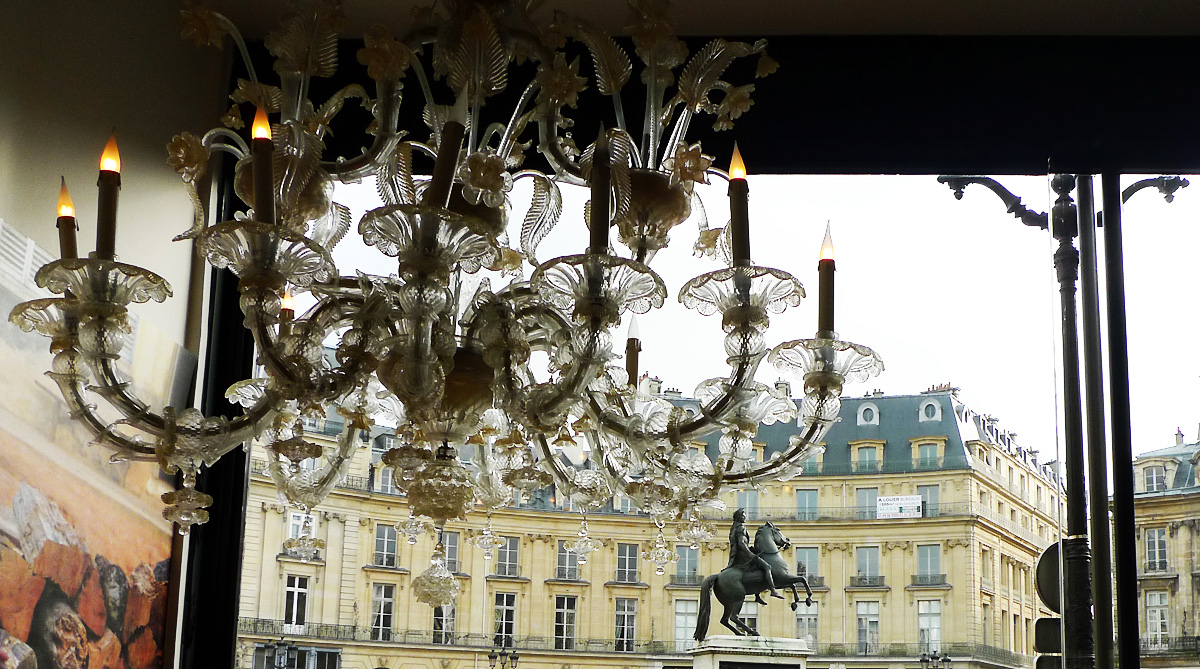 place-des-victoires-boutique-interieur-vue